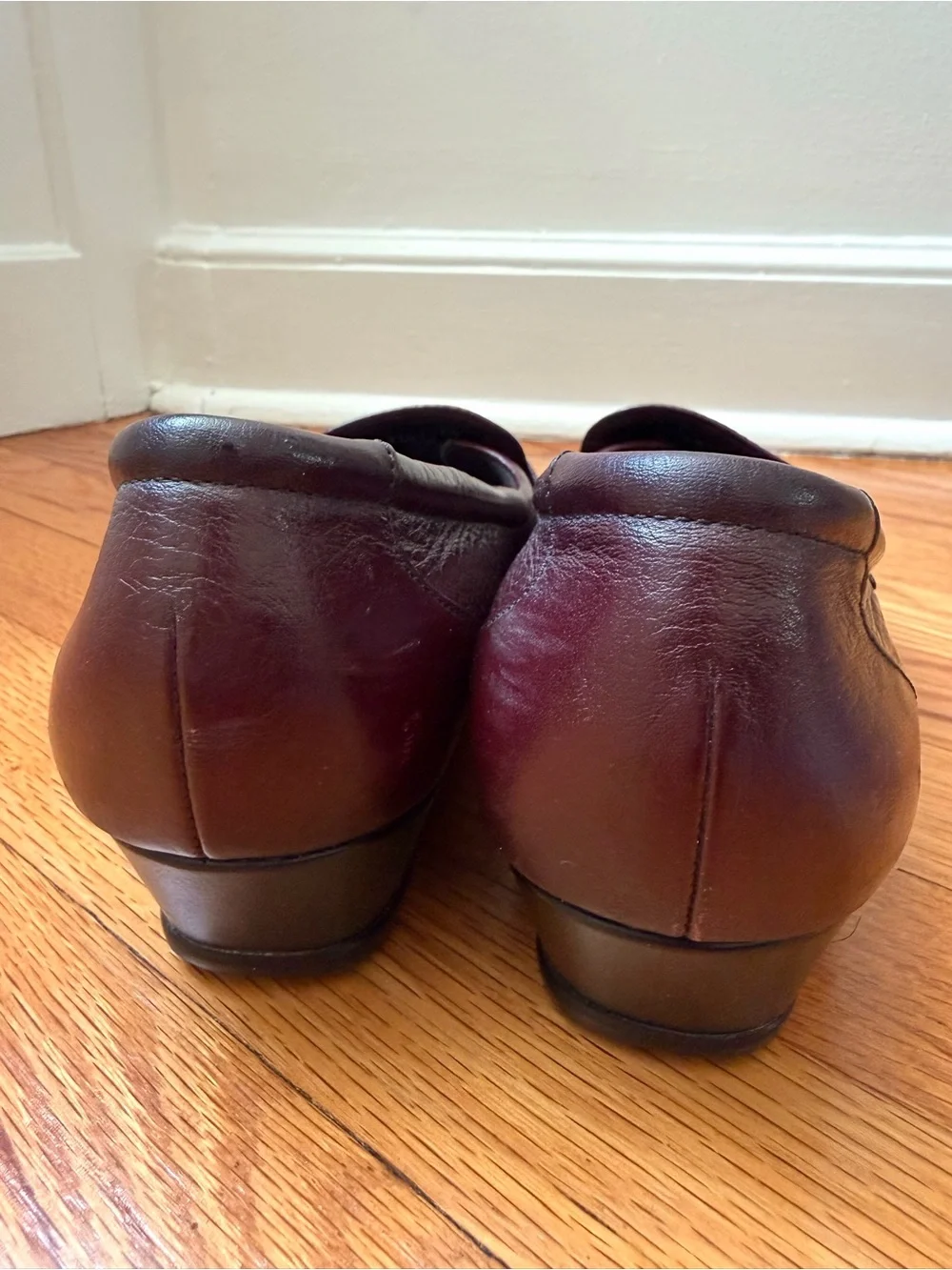 SAS Easier Slip On Loafers Tripad Comfort Women's 9 Wide Burgundy Leather USA